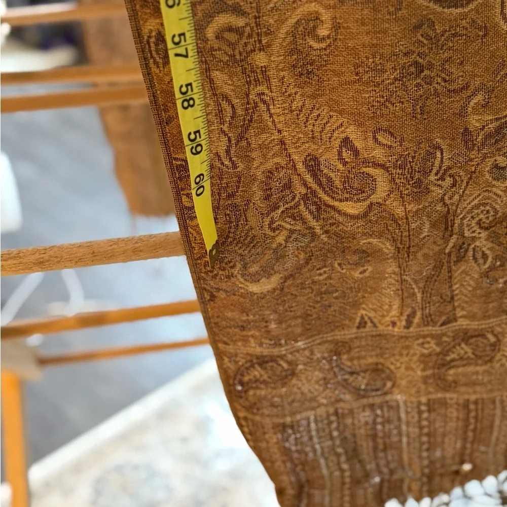 Beautiful Gold Paisley fringed scarf